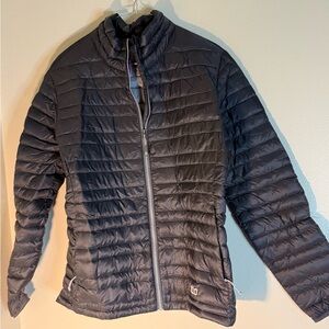 Stio puffer women’s Jacket in gray size large